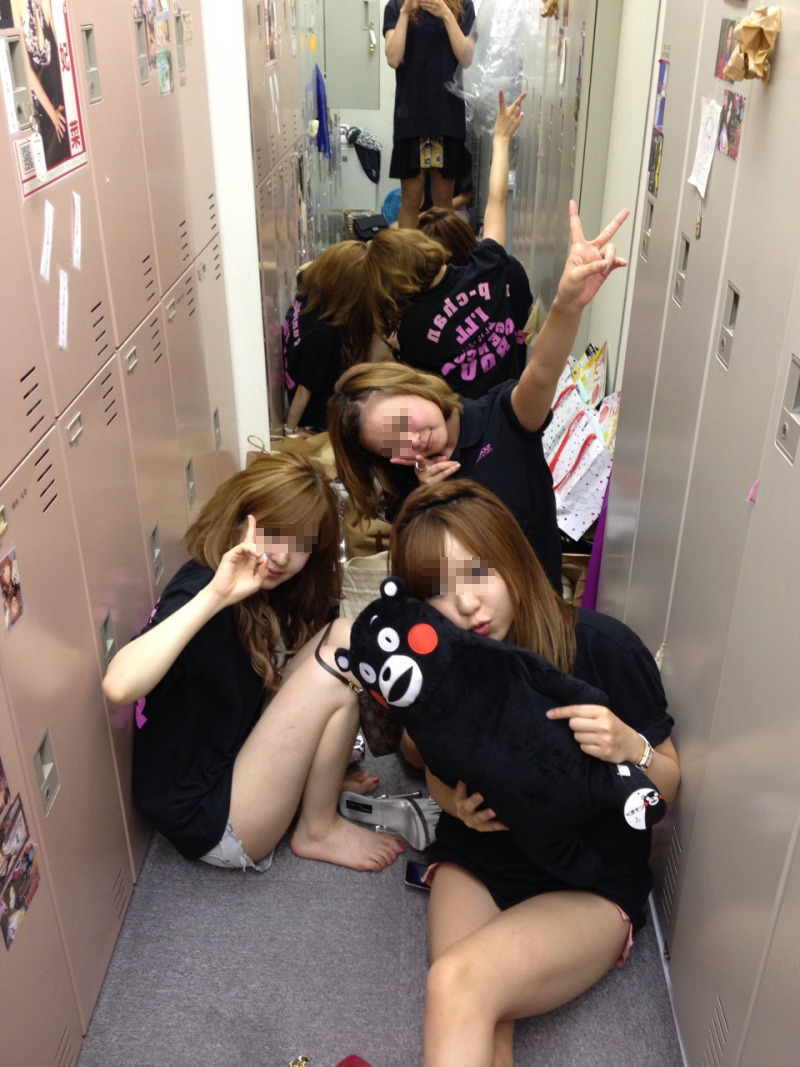 【キャバ嬢エロ画像】こいつはビッチくせーｗｗｗ簡単にエッチさせてくれそうなお股ゆるゆるキャバ嬢がぐぅシコｗｗｗ その11