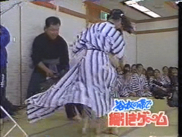 【昭和TVエロGIF画像】昭和のテレビが神過ぎるwww乳首まる出しエロキャプチャーをGIF画像にしたったwww その9