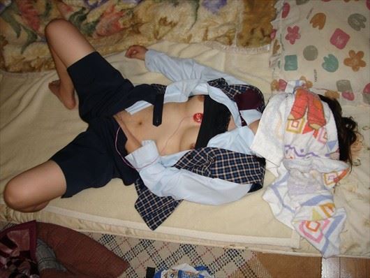 【リベンジポルノエロ画像】炎上不可避ｗｗｗバイト先の制服のまま彼氏とエッチしちゃったま～んさんネットに流出して特定されるｗｗｗ その6