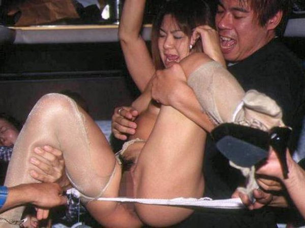 【レイプエロ画像】拉致？監禁？レイプ…絶対に作り物と言い切れない闇の深そうな画像ｗｗｗｗ その9