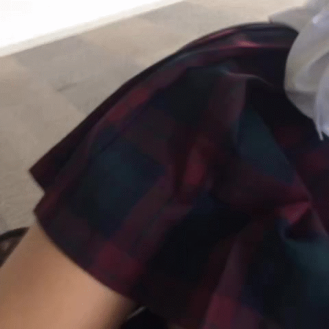 【おふざけVINE・GIF画像】パンチラ・ブラチラ・乳首まで…青春を謳歌しまくってるリア充女子のおふざけエロVINEが下品すぎてドン引きｗｗｗｗ その5