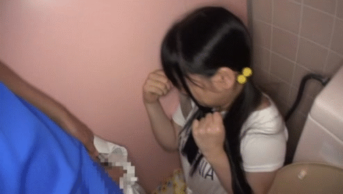 【レイプGIF画像】ここでレイプされるのだけは避けたかったのに…公衆便所で肉便器にされるレイプGIFがやべぇｗｗｗ その3