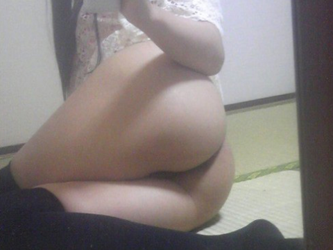 若さ溢れるこのプリケツ！女子●生が自撮りした尻がプリティー過ぎて勃起不可避ｗｗｗｗ