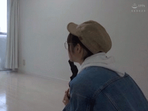 サバゲが趣味の地味系女子はめっちゃ肉食だった！？精子を搾り取る肉食系セックスGIF画像